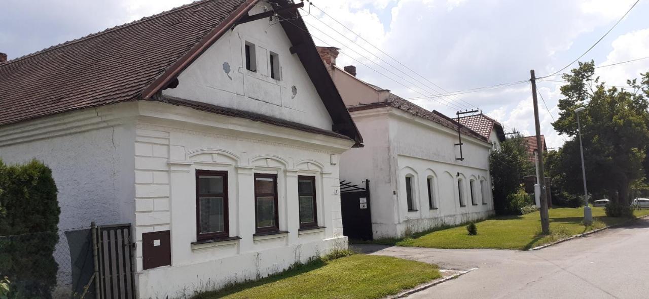 Farma Macas Villa Lazne Bohdanec Exterior photo